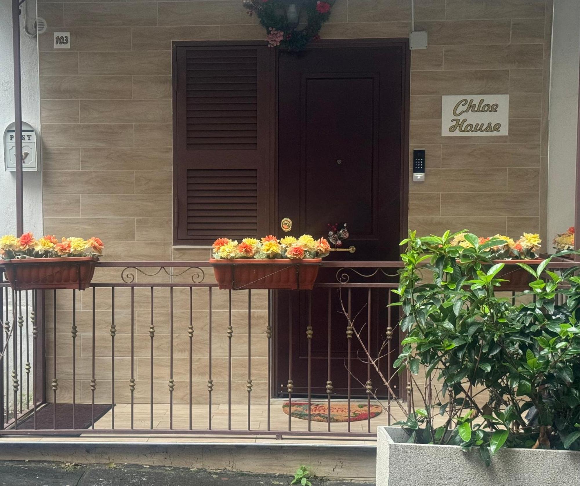 Chloehouse *